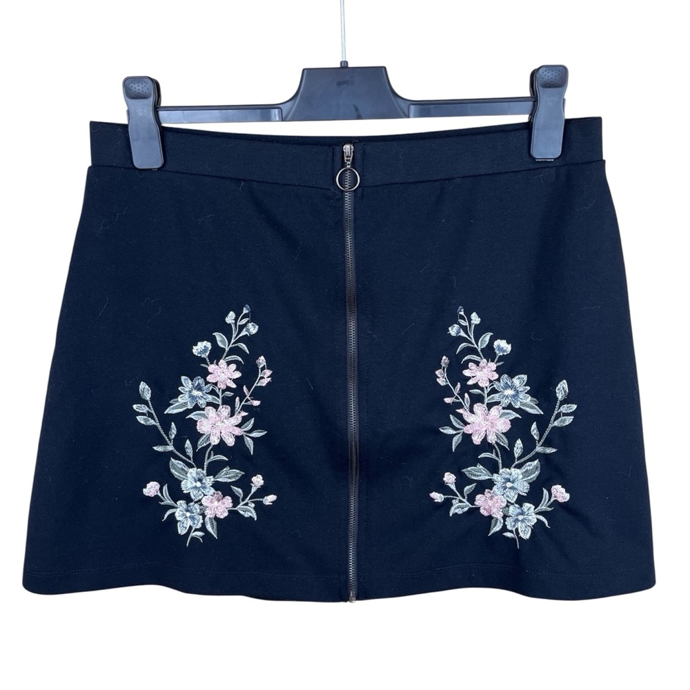 Ardene XL Floral Embroidered Black & Pink A-Line Mini Skirt, Metal Zipper Front